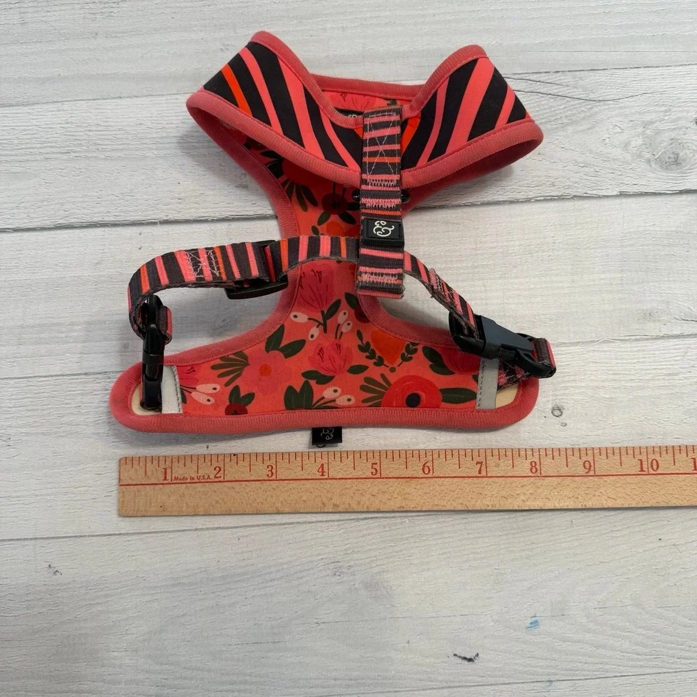 Lucy & Co pet reversible floral and stripe pet harness‎ small